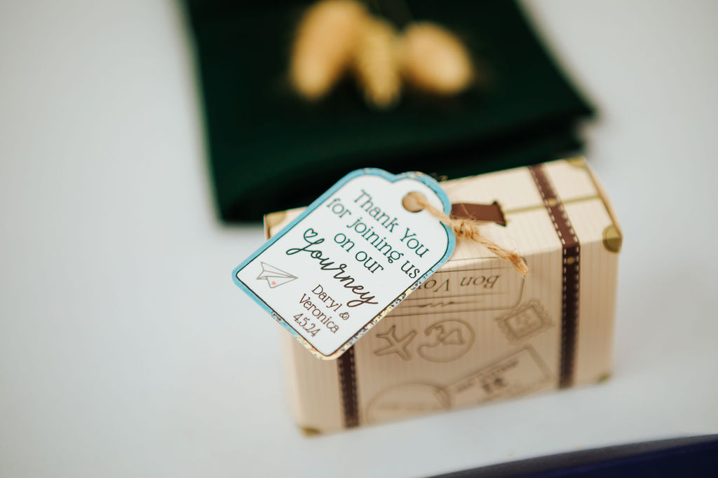 favours