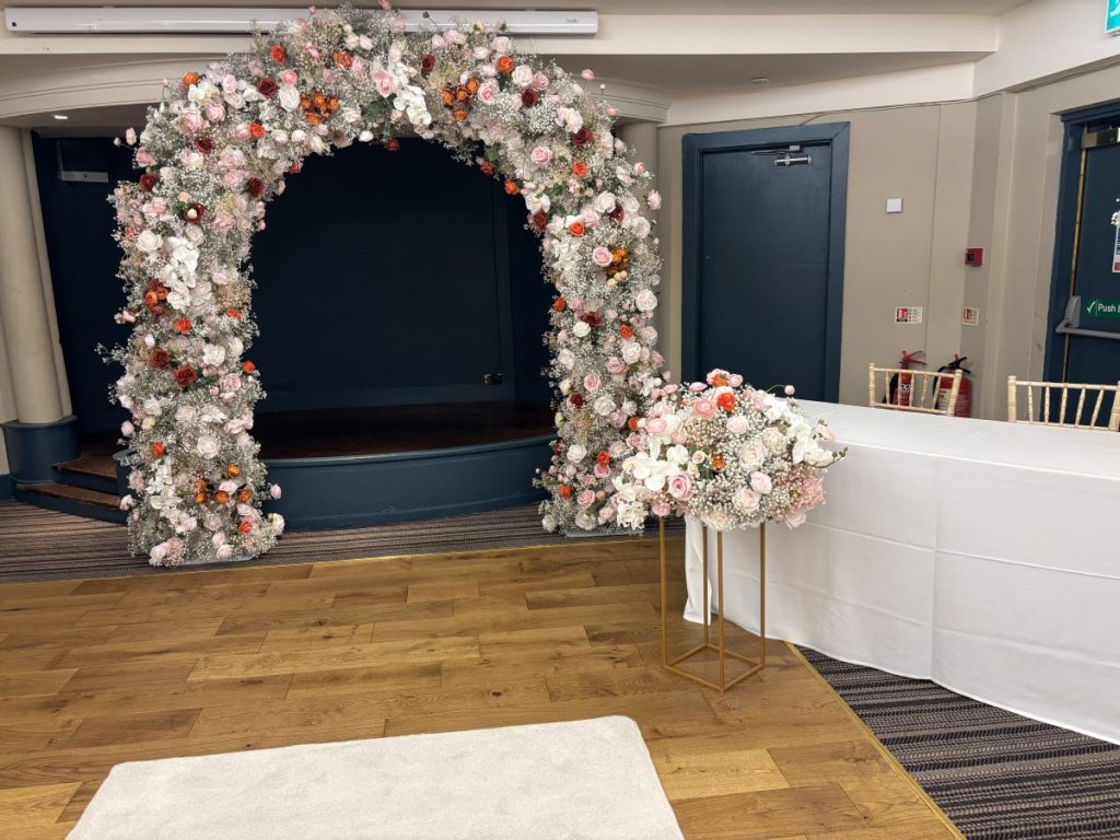 arch and registra table