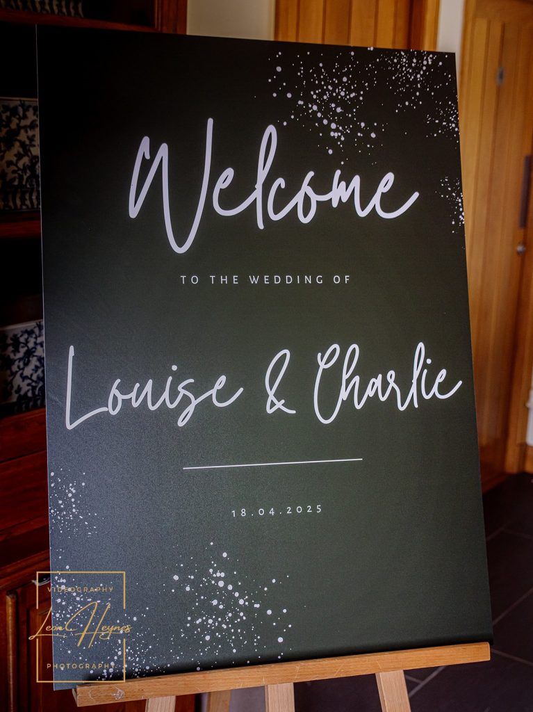 welcome sign