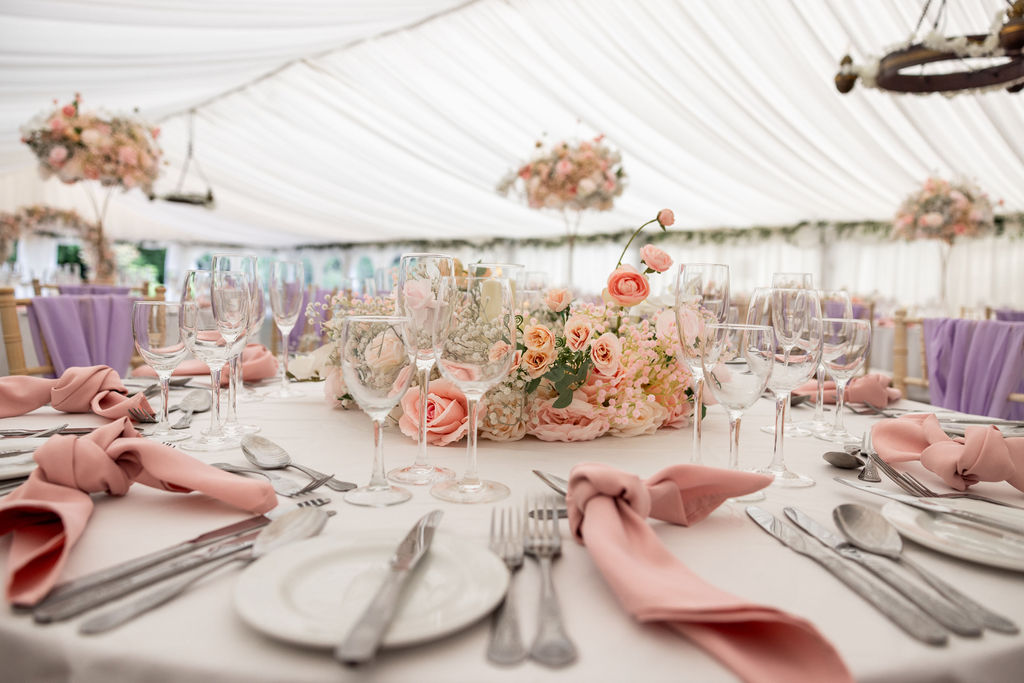 LOW CENTREPIECE