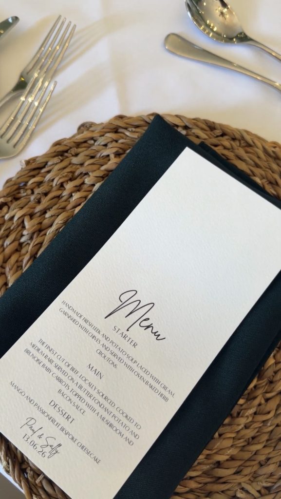 MENU SEAGRASS CHARGERPLATE GREEN NAPKIN